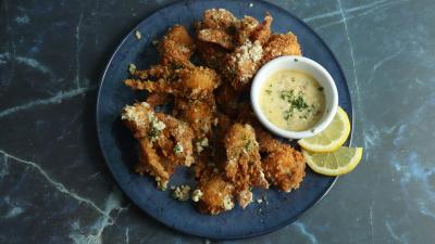 Garlic Parm Crab Wings